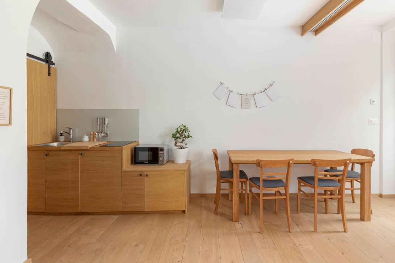 Apartma Jenkova Rezidenca Kranj Exterior photo